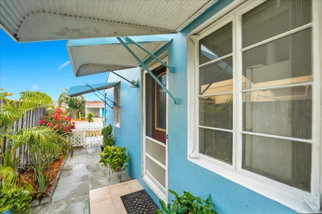 1219 N E Street, Lake Worth, FL 33460 Photo