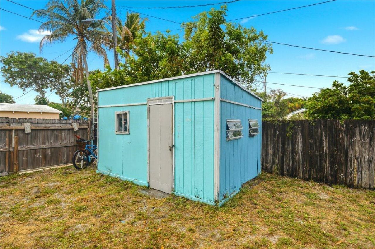 1219 N E Street, Lake Worth, FL 33460 Photo