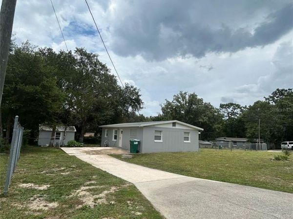 809 PLUMOSA AVENUE , FRUITLAND PARK, FL 34731