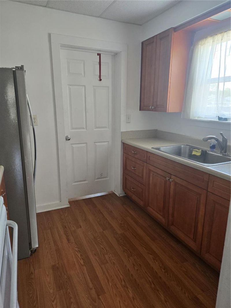 146 NE Madison Circle N, Saint Petersburg, FL 33702 Photo