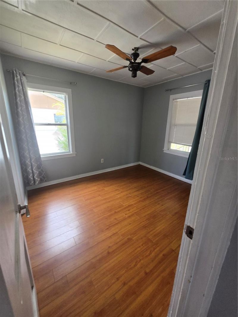 146 NE Madison Circle N, Saint Petersburg, FL 33702 Photo