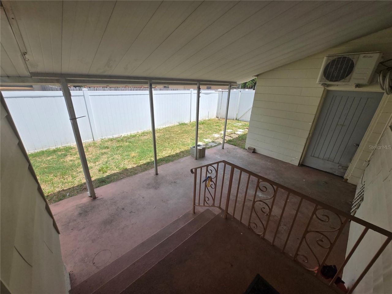 146 NE Madison Circle N, Saint Petersburg, FL 33702 Photo