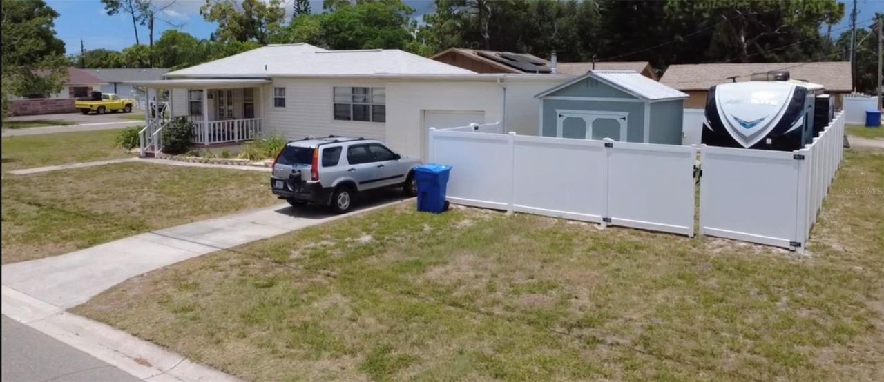 146 NE Madison Circle N, Saint Petersburg, FL 33702 Photo