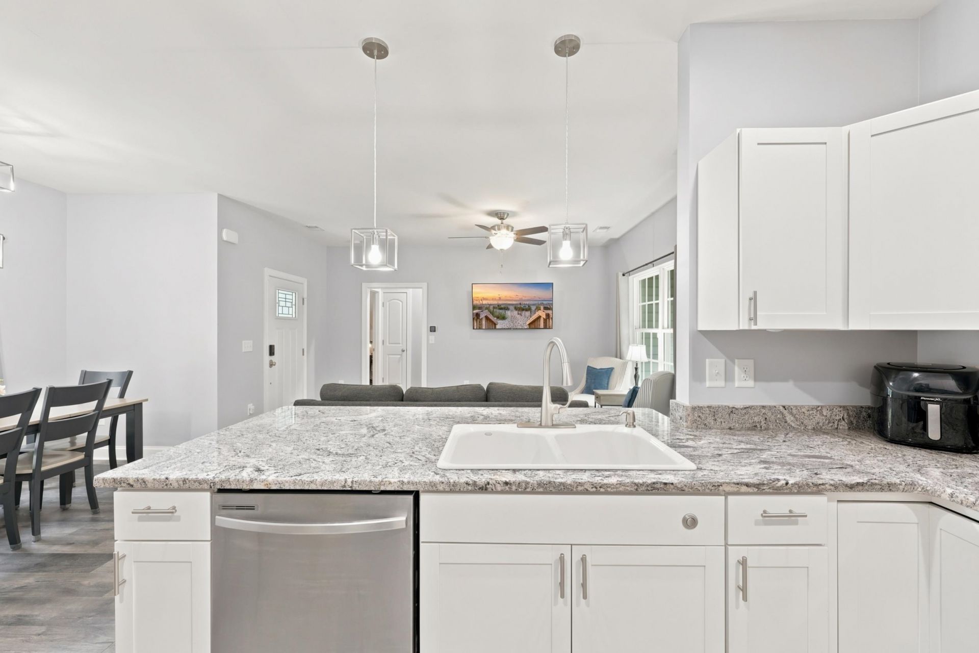 2994 Manning St. Photo 12