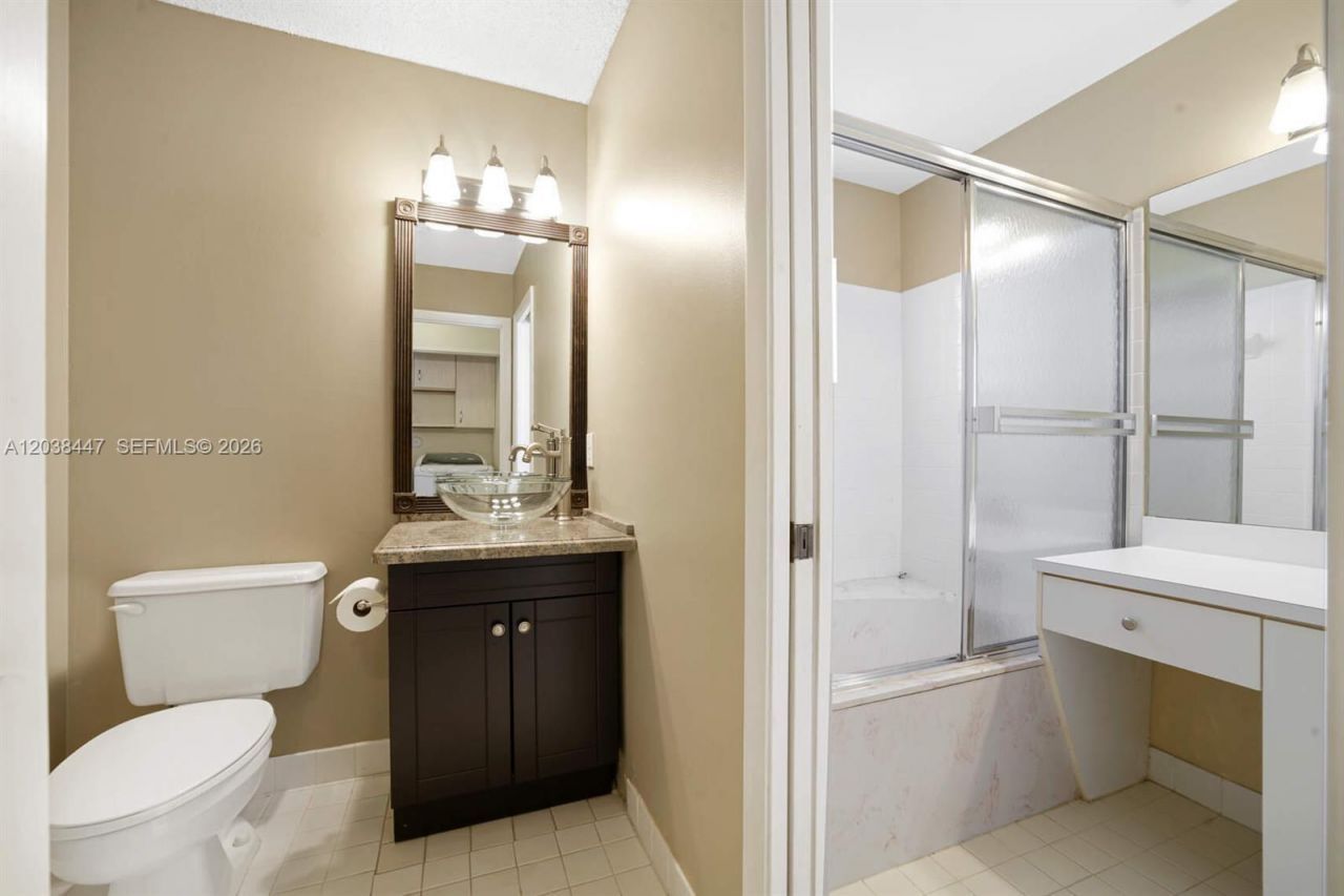 200 NW 75th Ter, Plantation, FL 33317 Photo