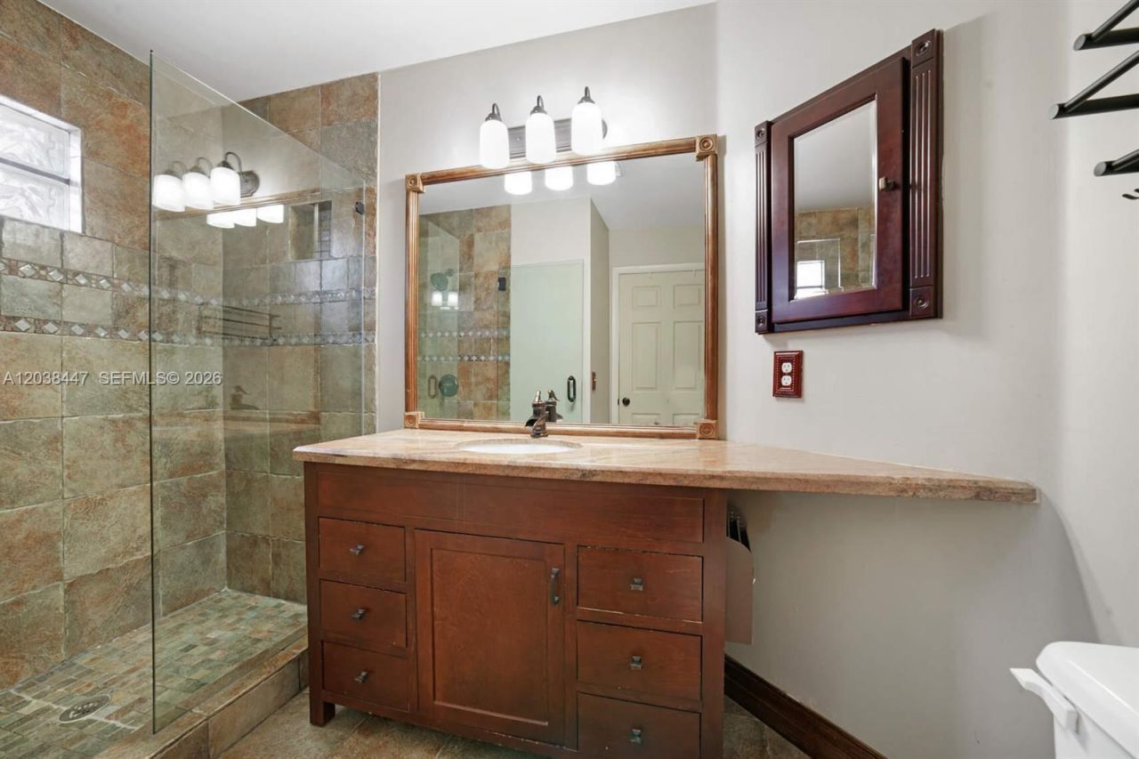 200 NW 75th Ter, Plantation, FL 33317 Photo