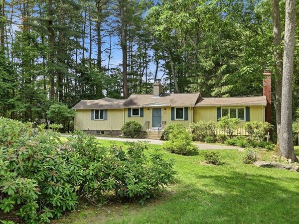 24 Forest Rd, Acton, MA 01720
