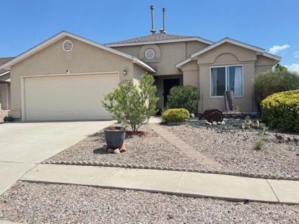 5723 Aida Road NW, Albuquerque, NM 87114
