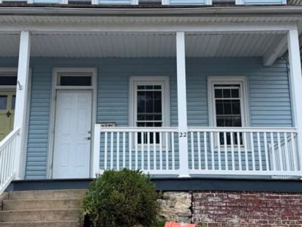 22 W FULTON STREET , EPHRATA, PA 17522