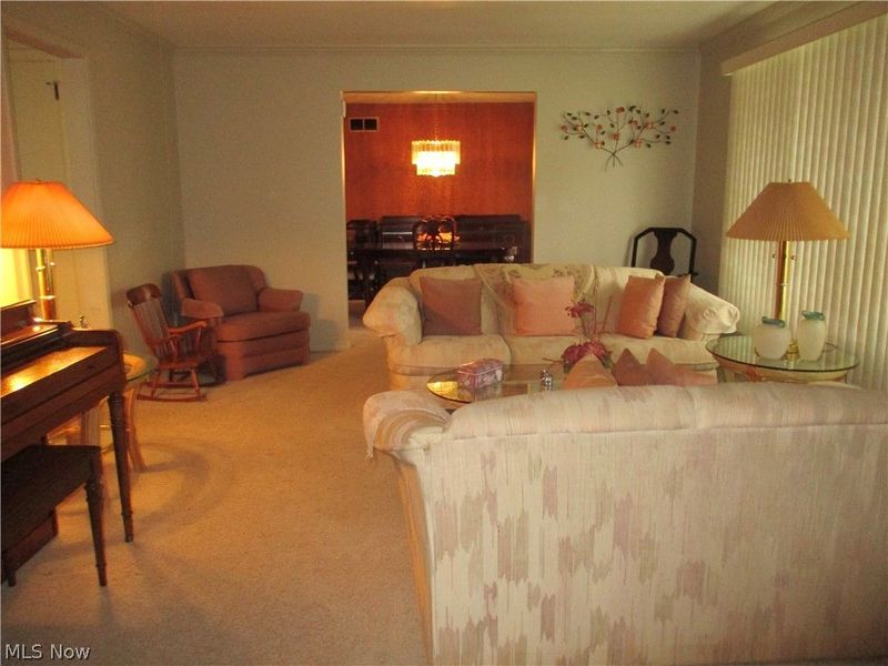 463 Arbor Circle, Youngstown, OH 44505 Photo 3