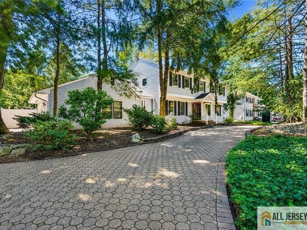 16 Phyllis Place, Milltown, NJ 08850