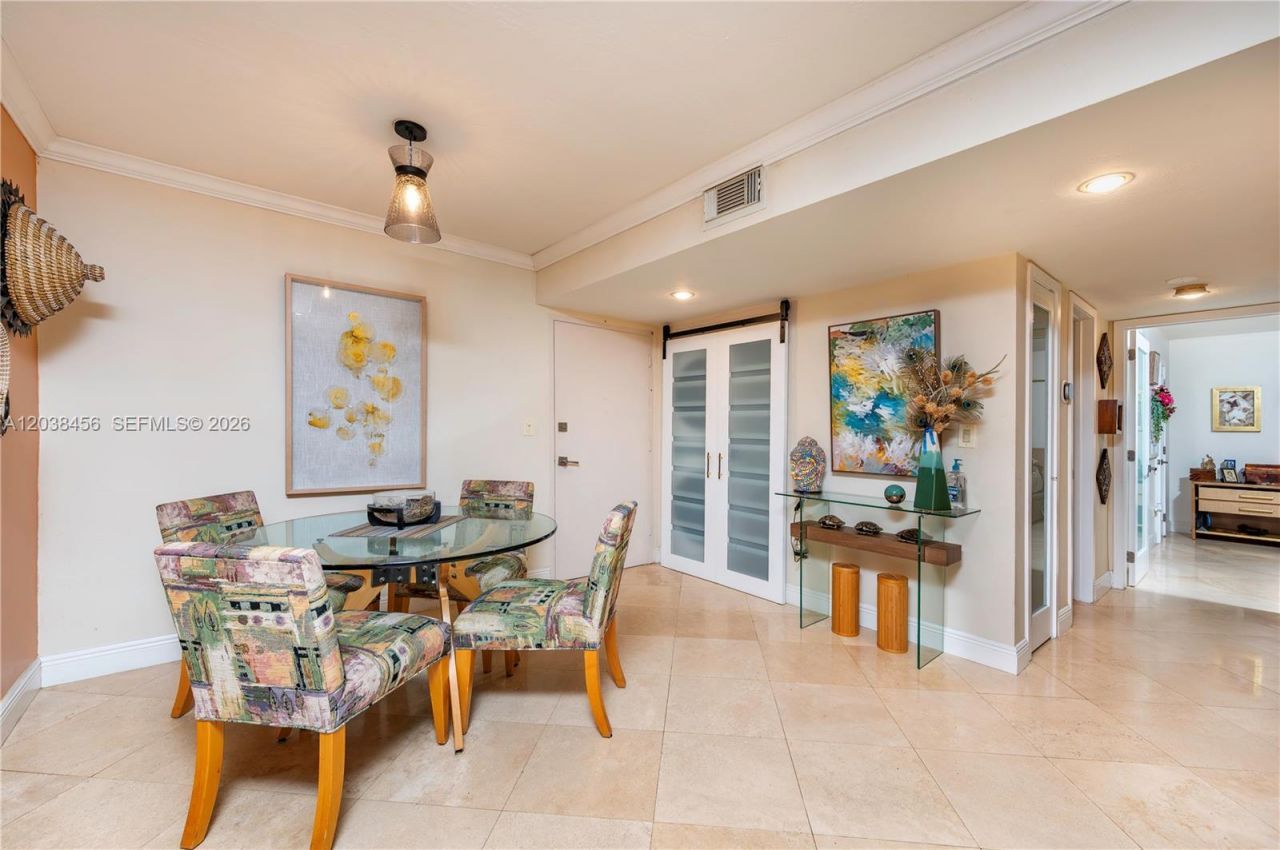 7483 SW 82nd St , Unit A206, Miami, FL 33143 Photo