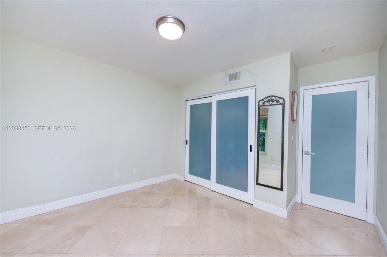 7483 SW 82nd St , Unit A206, Miami, FL 33143 Photo