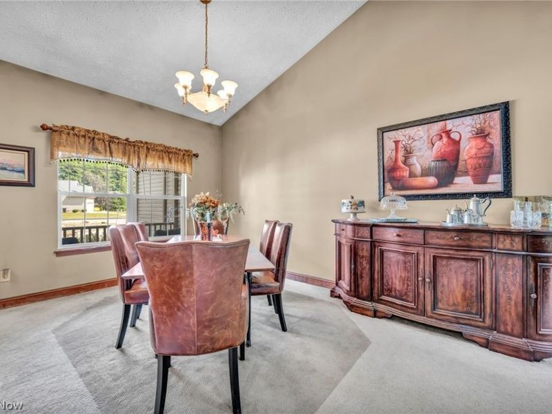 880 Shadow Creek Trail, Amherst, OH 44001 Photo 17
