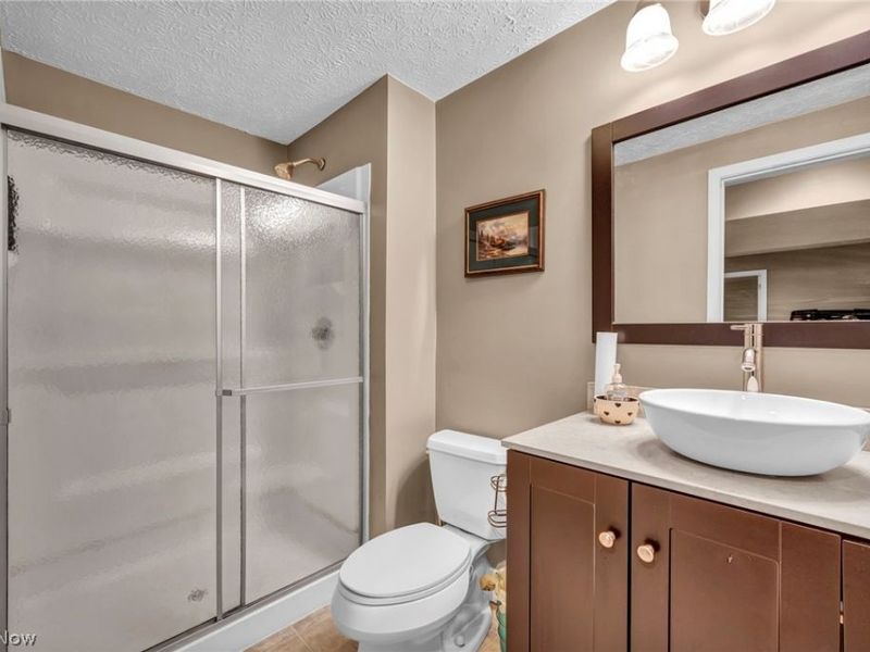880 Shadow Creek Trail, Amherst, OH 44001 Photo 20
