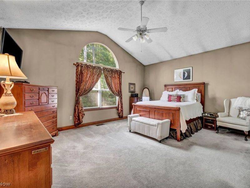 880 Shadow Creek Trail, Amherst, OH 44001 Photo 26