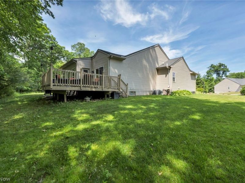 880 Shadow Creek Trail, Amherst, OH 44001 Photo 36