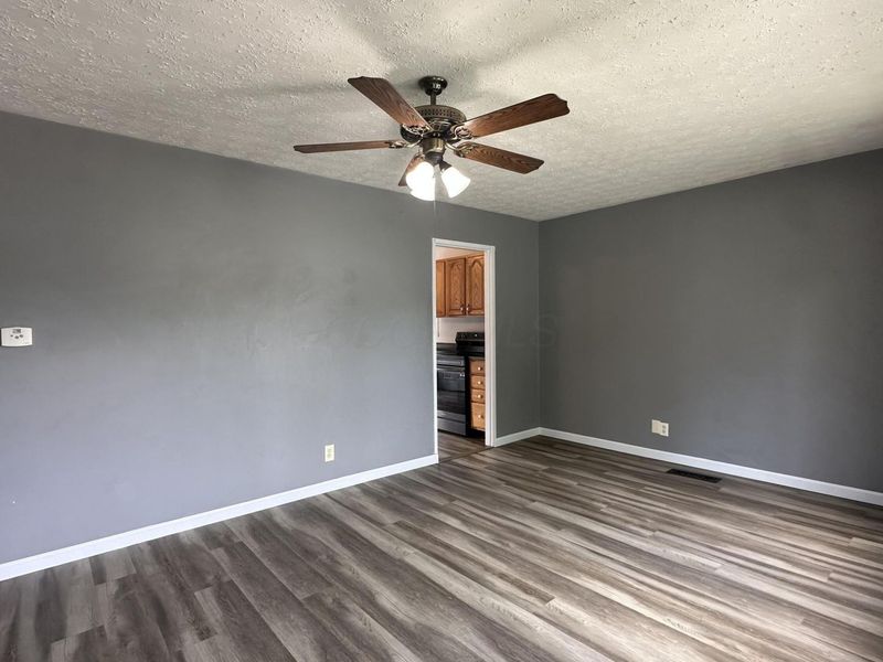 7330 Roshon Avenue, Reynoldsburg, OH 43068 Photo 5