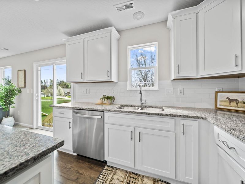 908 Eastern Avenue , Bellefontaine, OH 43311 Photo 7