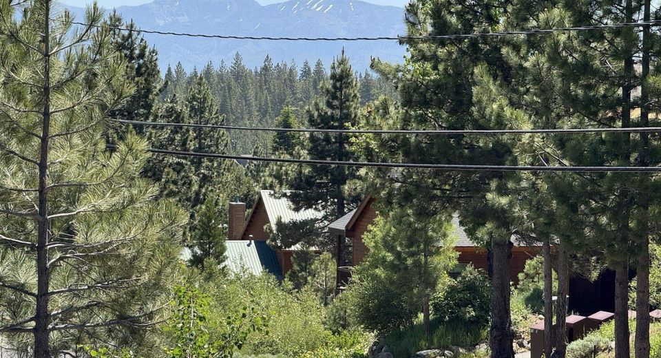 16680 Skislope Way, Unit #3, Truckee, CA 96161 Photo