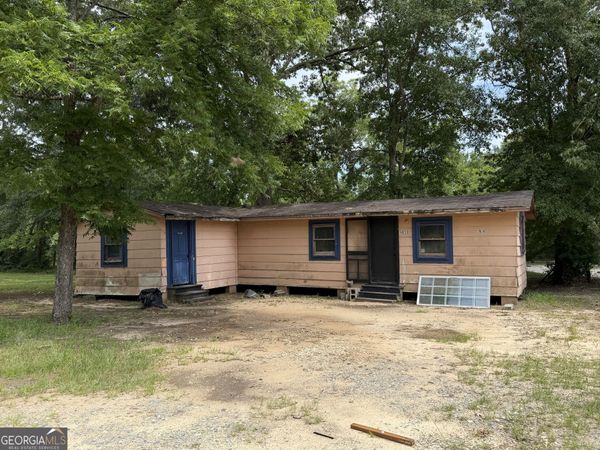 1610 Academy Avenue, Dublin, GA 31021