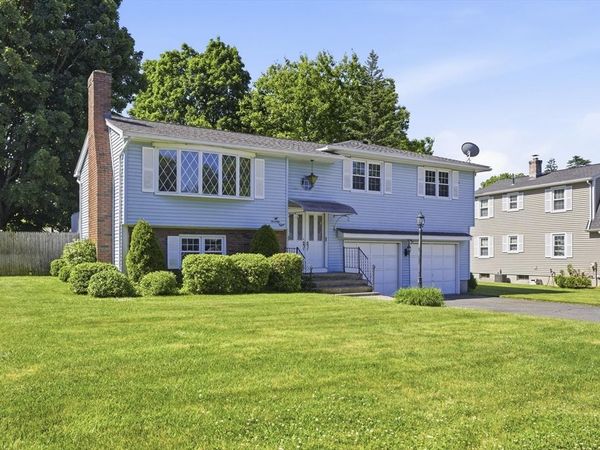 78 Briarwood Ave, Springfield, MA 01118