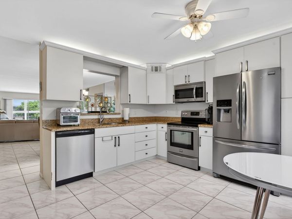 3202 Portofino Point, Unit O3, Coconut Creek, FL 33066