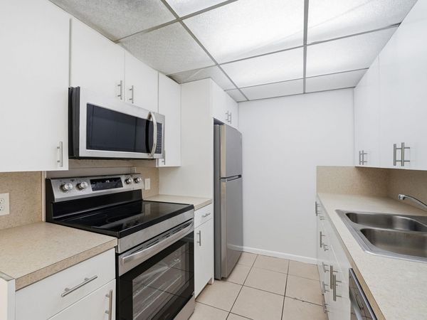2401 Antigua Circle, Unit J3, Coconut Creek, FL 33066