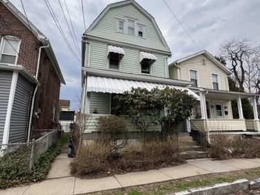 28 Walnut Street, Wilkes-Barre, PA 18702