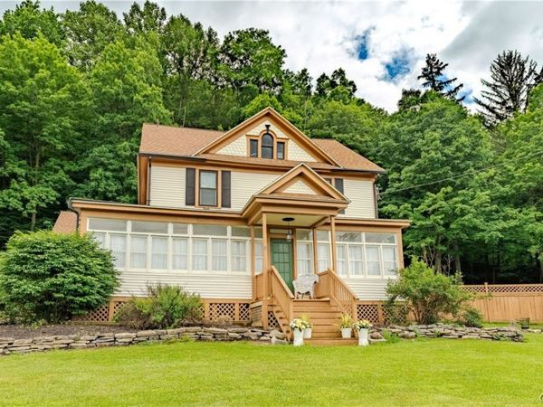 8806 State Route 5 , Chittenango, NY 13037