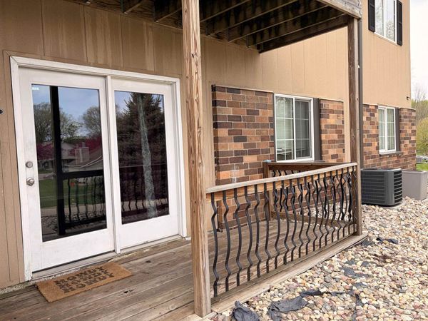 3 27th Street , Unit 102, Spirit Lake, IA 51360