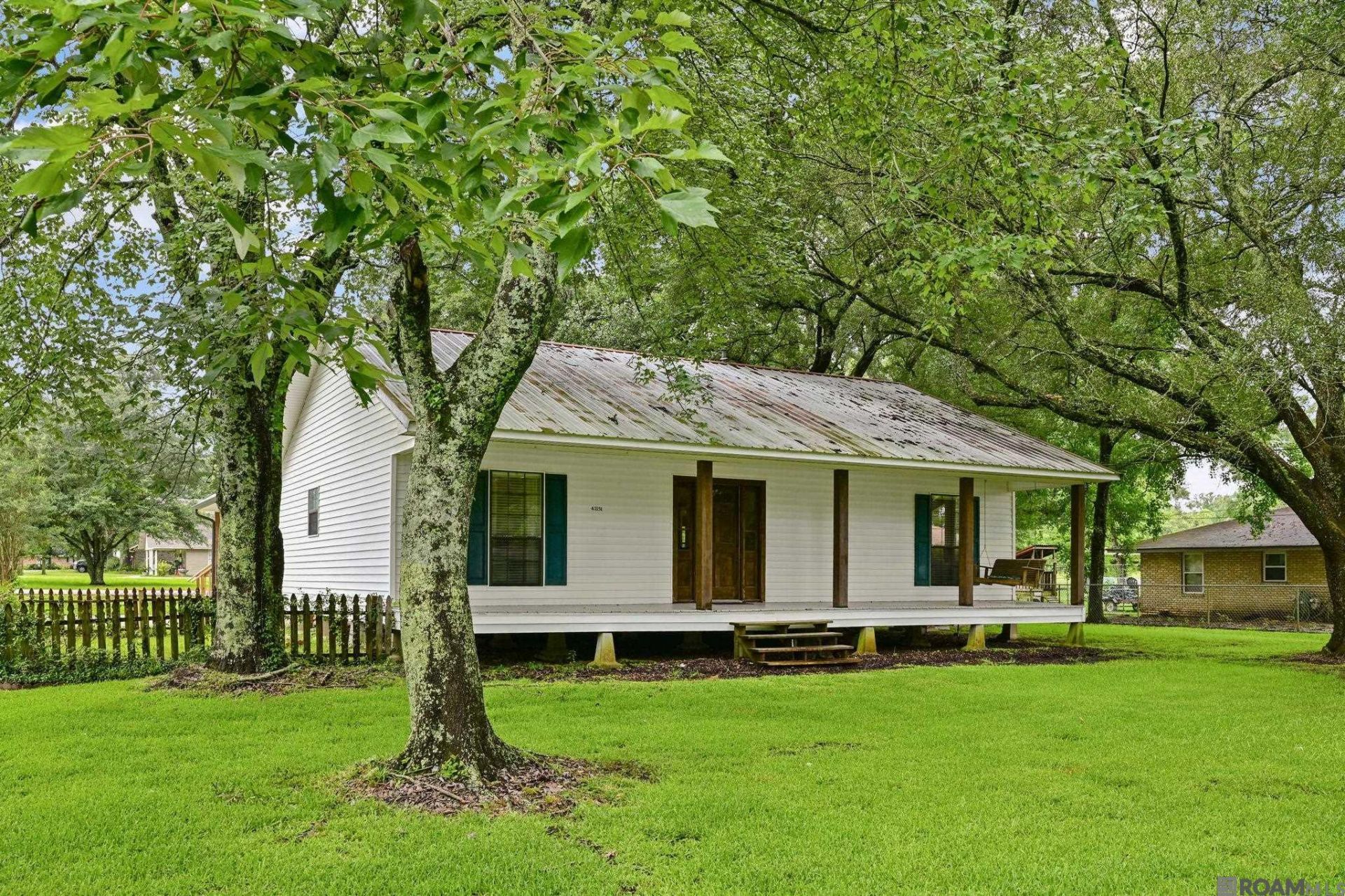 41151 Black Bayou Rd, Gonzales, LA 70737 Main Photo