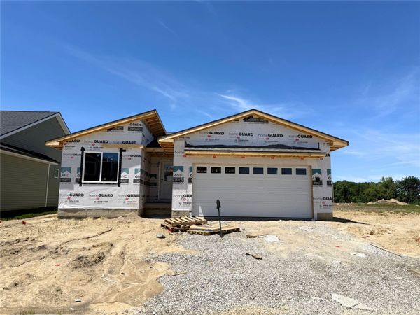 570 NW Cherrywood Lane, Grimes, IA 50111