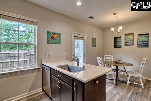 211 Northwood Street Photo 19