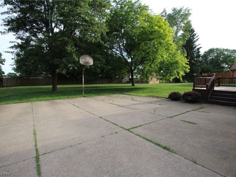 North Canton, OH 44720 Photo 20