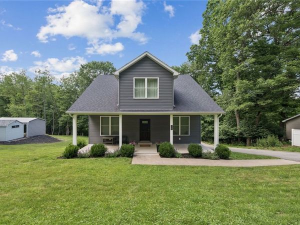 259 Echo Valley Rd, Jeannette, PA 15644