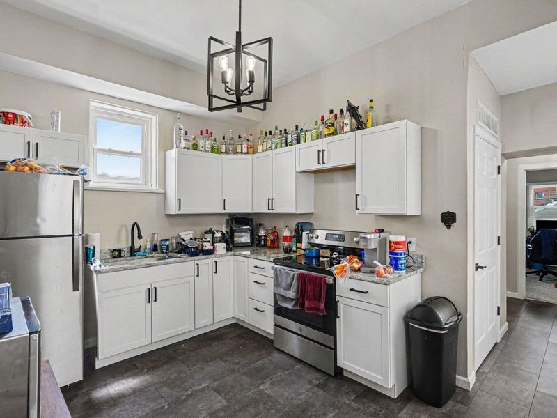 325 W 9th Street, Covington, KY 41011 Photo 4