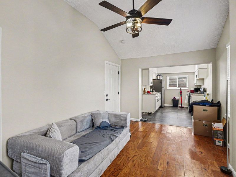 325 W 9th Street, Covington, KY 41011 Photo 8