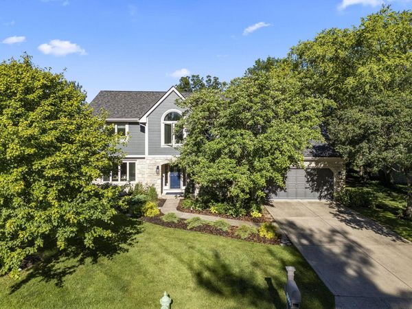 8845 Davington Drive, Dublin, OH 43017
