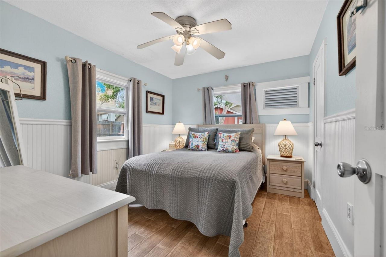 660 Linley Street , Longboat Key, FL 34228 Photo