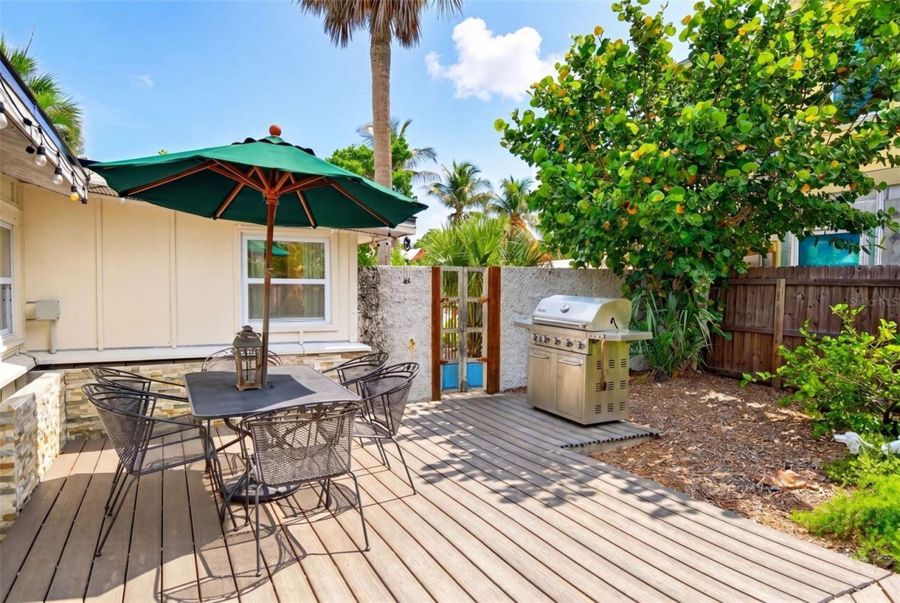 660 Linley Street , Longboat Key, FL 34228 Photo