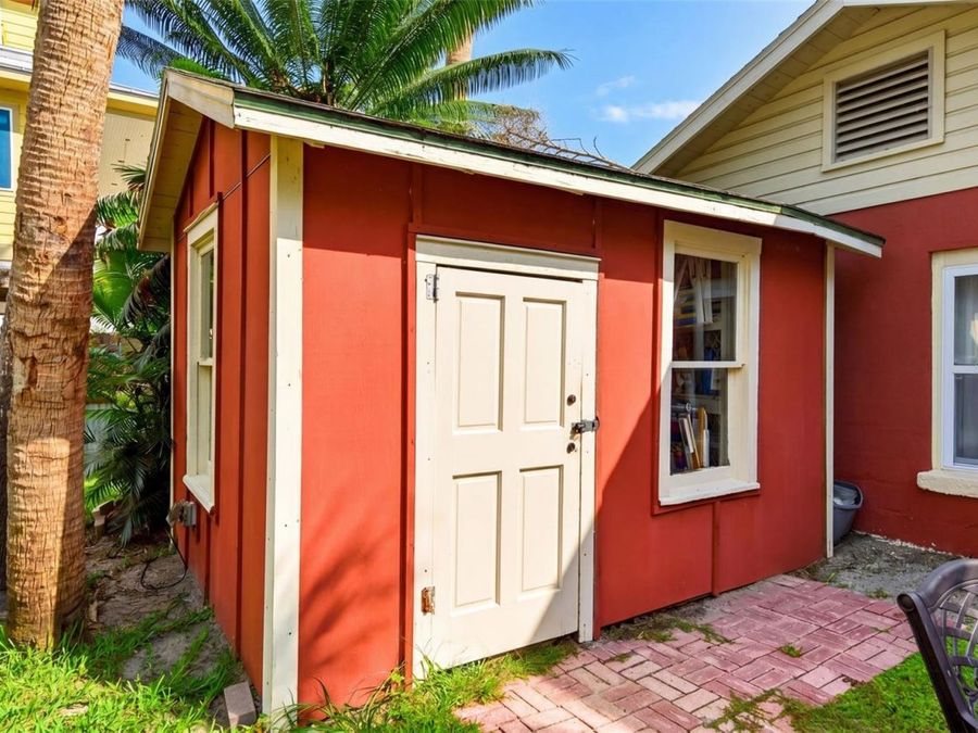 Property Image 32
