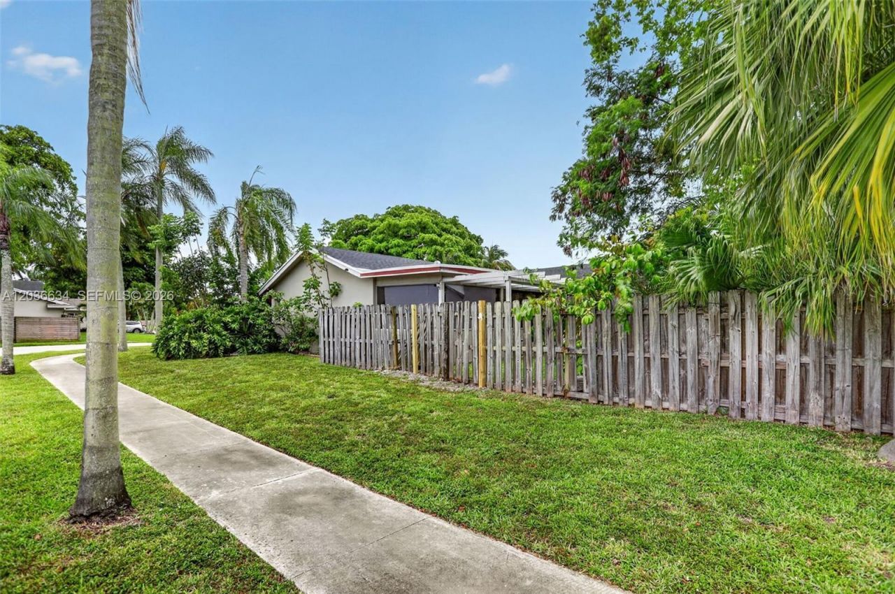 6961 NW 20th Ct, Margate, FL 33063 Photo
