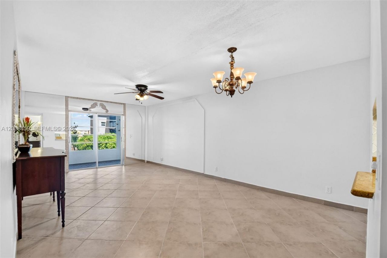 2615 NE 1st Ct , Unit 303, Boynton Beach, FL 33435 Photo