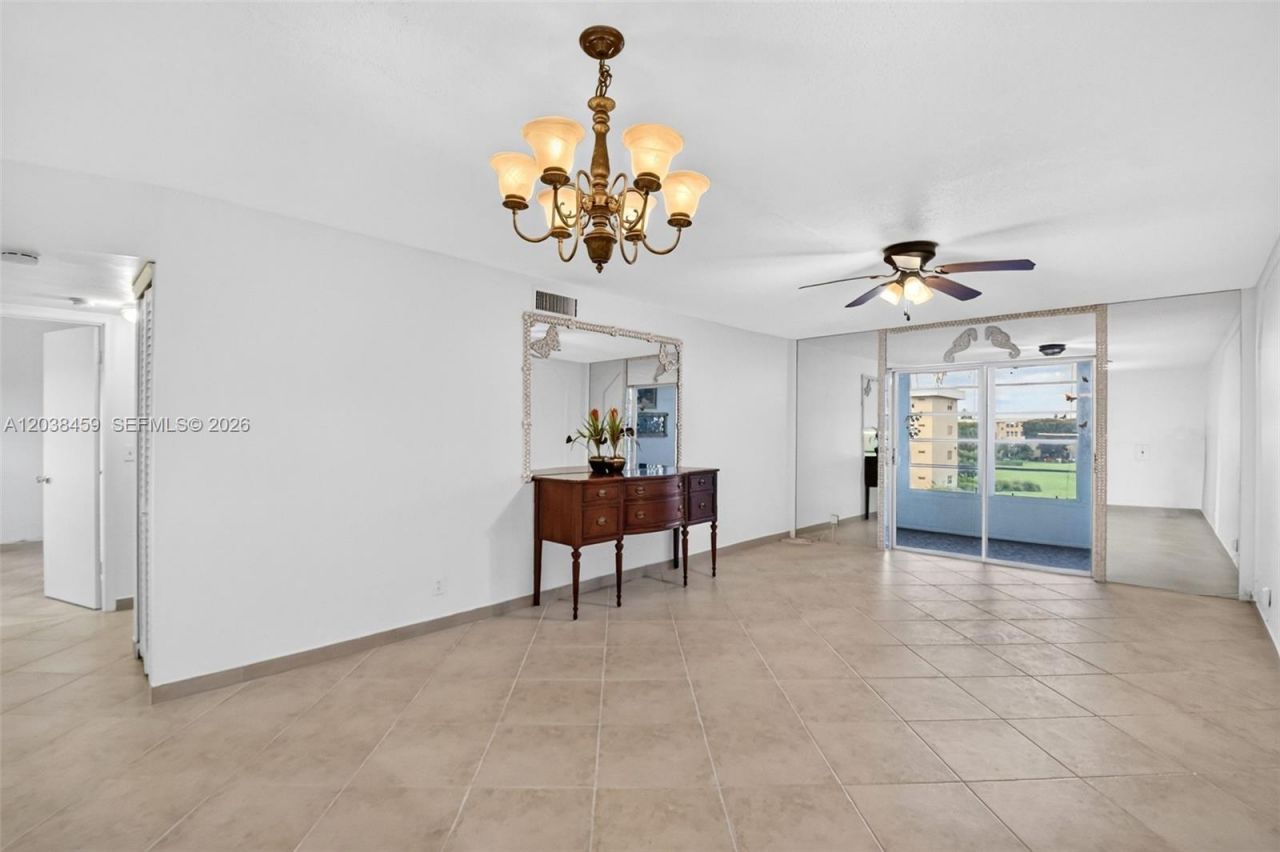 2615 NE 1st Ct , Unit 303, Boynton Beach, FL 33435 Photo