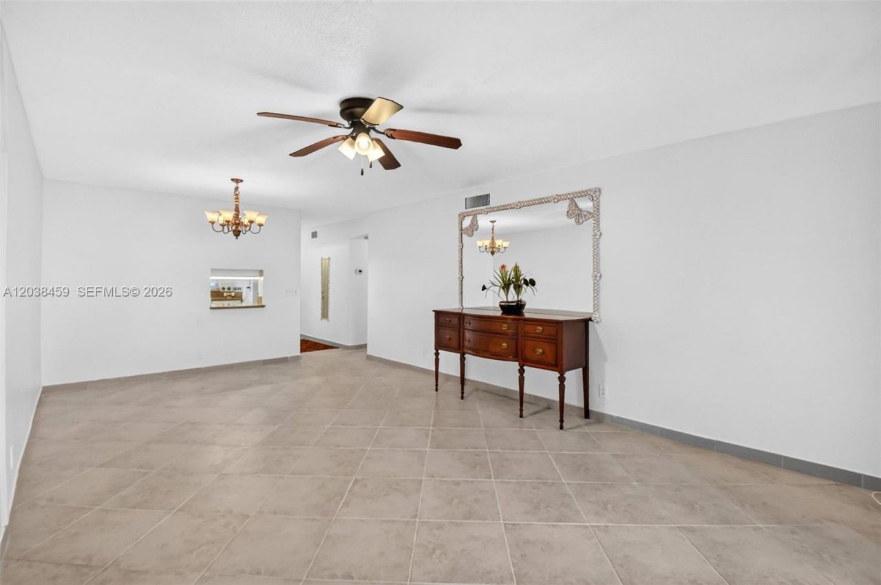 2615 NE 1st Ct , Unit 303, Boynton Beach, FL 33435 Photo