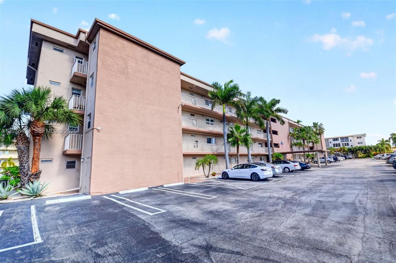 2615 NE 1st Ct , Unit 303, Boynton Beach, FL 33435 Photo