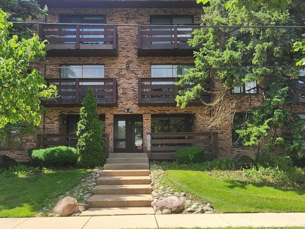 Unit 2E, Park Ridge, IL 60068