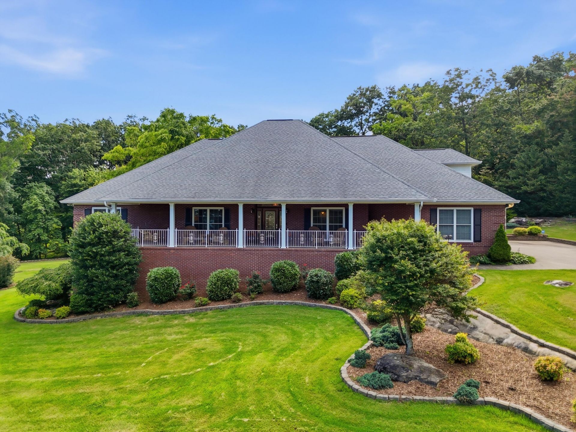 1019 Sandstone Terrace Soddy Daisy, TN 37379