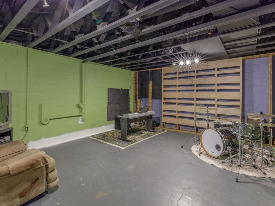 Property Image 37
